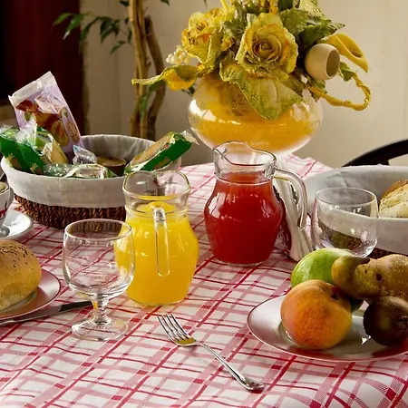 Jolanda & Carmelo Bed & Breakfast
